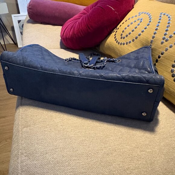 ✨  Chanel Caviar Leather ✨ - Picture 9 of 12